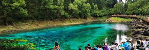 4 Days Jiuzhaigou Huanglong Tour from Chengdu by Private Car