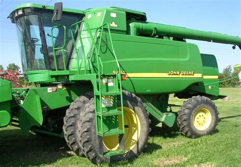 John Deere Combine Models: A Visual Guide