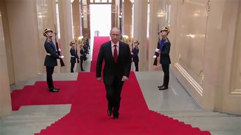 PRESIDENT PUTIN EXTRAORDINARY WALK AND STYLE - YouTube