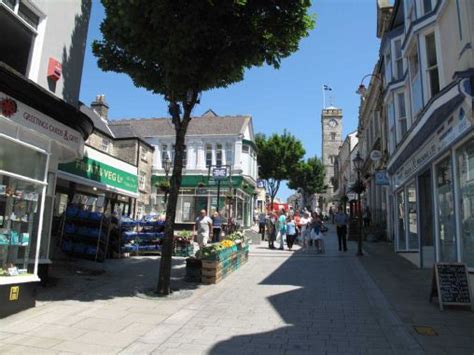 Redruth Cornwall, tourist guide & map, events, accommodation ...