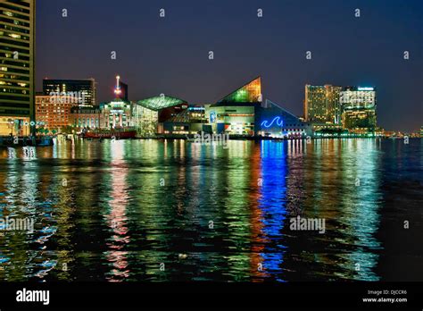 Baltimore inner harbor skyline hi-res stock photography and images - Alamy