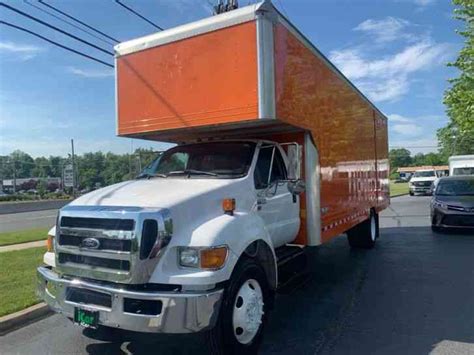 Ford F650 BOX TRUCK PERFECT MOVING TRUCK ONLY 75K MILE (2015) : Van ...