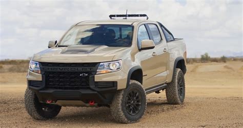 Watch 2021 Chevrolet Colorado ZR2 Tear Though The Desert | GM Authority