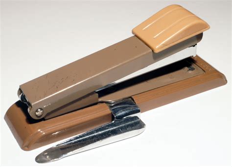 Stapler of the Week: Bostitch B8 PowerCrown – To Type, Shoot Straight, and Speak the Truth…