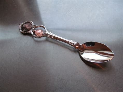 File:Souvenir Spoon from Fords Theatre, Washington DC.jpg - Wikimedia Commons