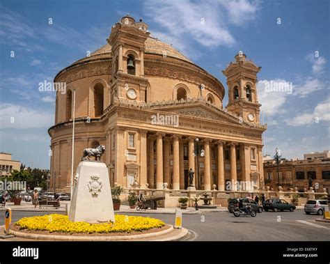 Santa Maria Rotunda Domed church (Mosta Dome), Mosta, Malta Stock Photo - Alamy