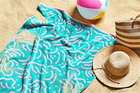 The 9 Best Beach Towels to Make Any Beach Day Relaxing and Luxurious ...