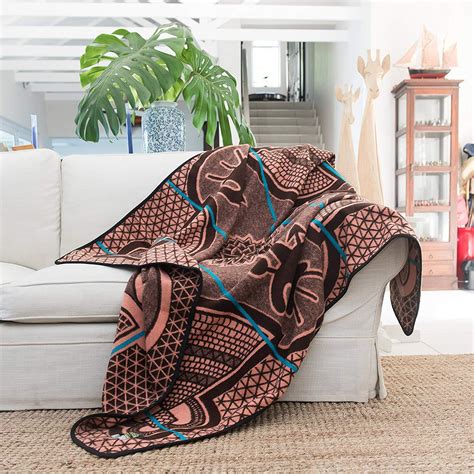 Aranda Textile Mills Salmon Kharetsa Spiral Aloe Basotho Heritage Blanket | Garmentory