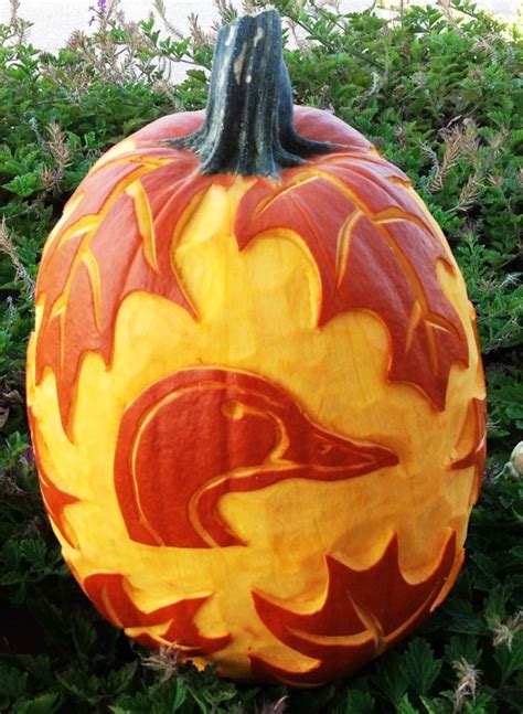 Here is a hand carved "Ducks Unlimited" pumpkin by Carl Franklin Jones, food artist! Pumpkin ...