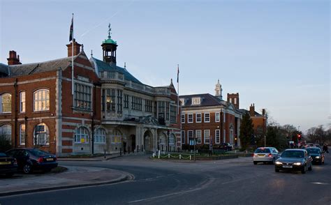 Hendon_Town_Hall_-_geograph.org.uk_-_1733513 - Esoteric Group ...