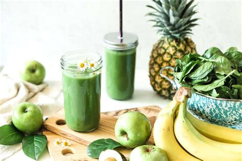 Green Apple Smoothie | Pineapple & Green Apples