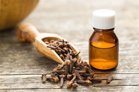 The Incredible Health Benefits of Cloves | Uses for Cloves - Zesty Things