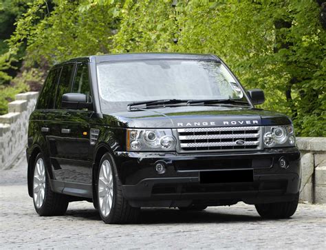 Ramblings of Doug: Who would drive a (black) Range Rover?