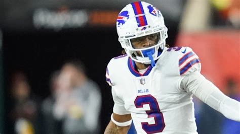 NFL rallies to support Buffalo Bills safety Damar Hamlin as his condition improves | CBC Sports