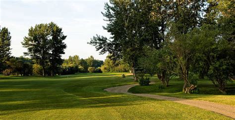 Highwood Golf & Country Club - Reviews & Course Info | GolfNow