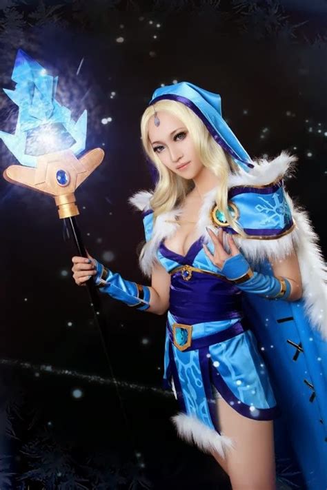 Pleasure of Cosplay : Dota 2 Ice Girl Cosplay Show