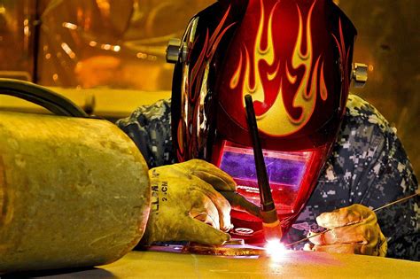 Industrial and Commercial Acetylene Gas Applications – Air-source Blog