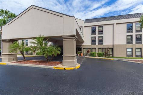 Brandon Center Hotel | Tampa (FL) 2021 UPDATED DEALS £67, HD Photos ...