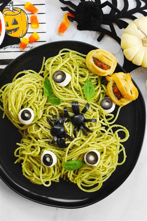 Easy spooky spaghetti: a Halloween pasta recipe - Rhubarbarians