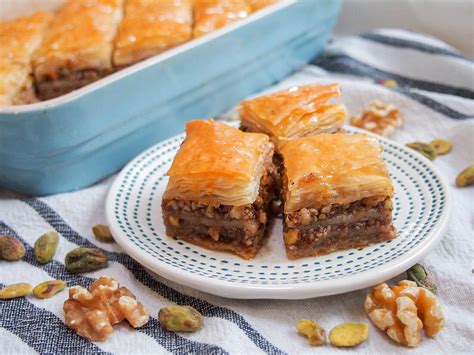 Baklava recipe - Caroline's Cooking