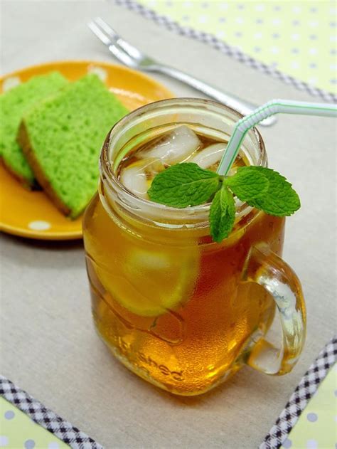 Resep Es Teh Lemon Praktis dan Segar - Food Fimela.com