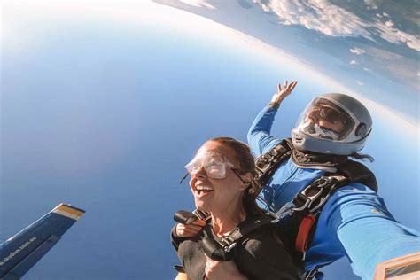 Skydiving Airlie Beach; The Ultimate Guide for Any Thrill Seeker