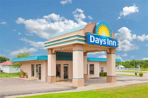 Days Inn by Wyndham Okemah | Okemah, OK Hotels