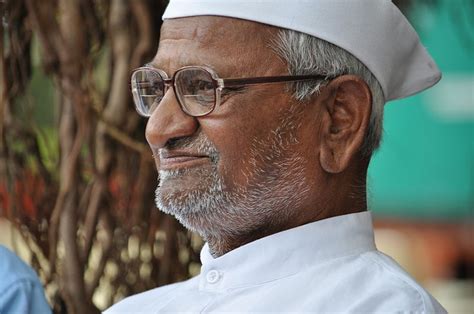 Anna Hazare's hunger strike completes 4 days, loses 4 kgs - The Indian Wire