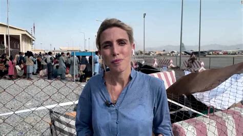 CNN's Clarissa Ward at Kabul airport: It's very hard being an American ...