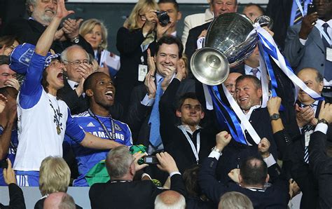 Chelsea legend remembers glorious days during UEFA awards