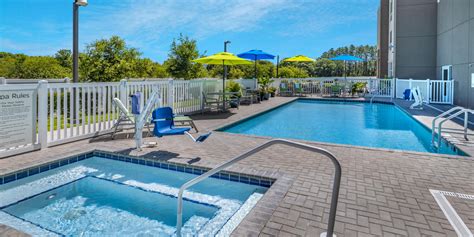 Apollo Beach Hotels in Ruskin, FL | Holiday Inn Express & Suites Ruskin - Sun City