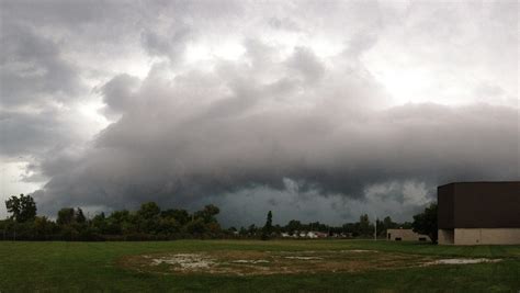 Strong thunderstorms moving through Lansing area