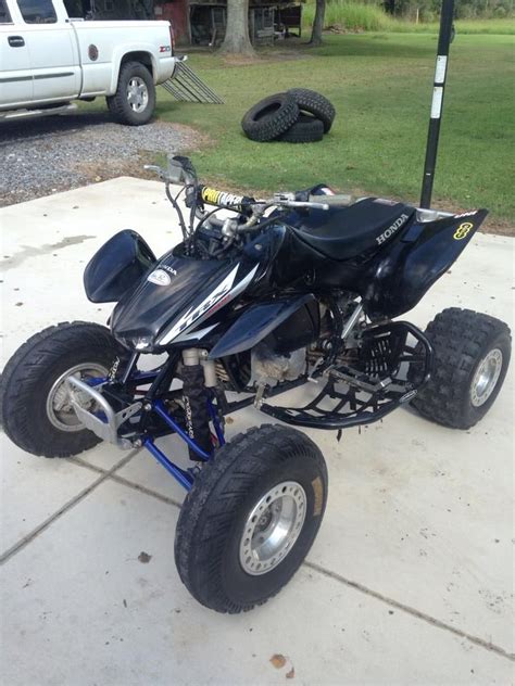 my new bike! Honda TRX 450r!! http://powersports.honda.com/2014/trx450r.aspx | Cuatrimotos ...