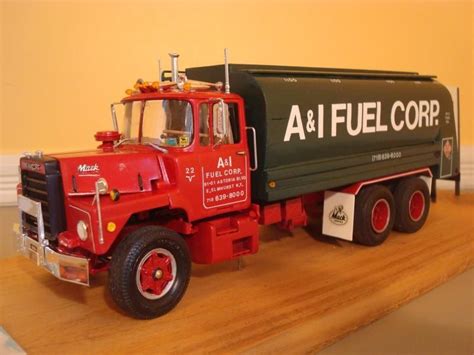 Model truck kits, Diecast trucks, Car model