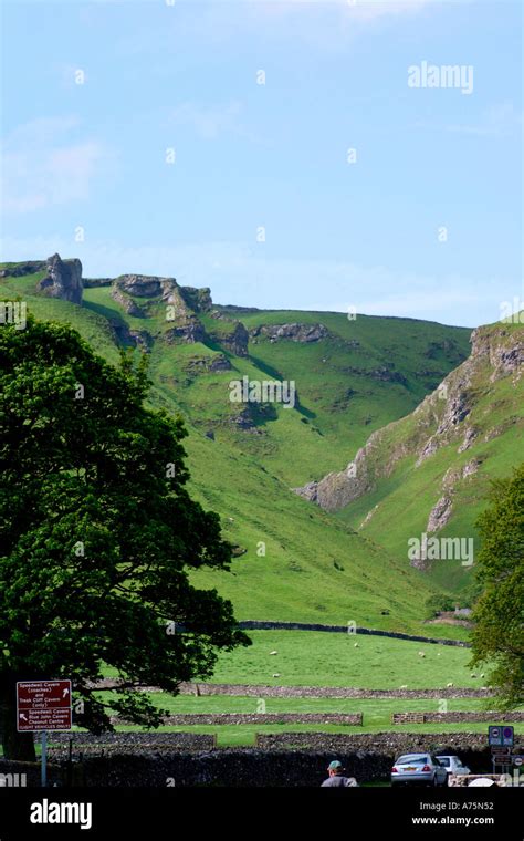 Winnats Pass Derbyshire Stock Photo - Alamy