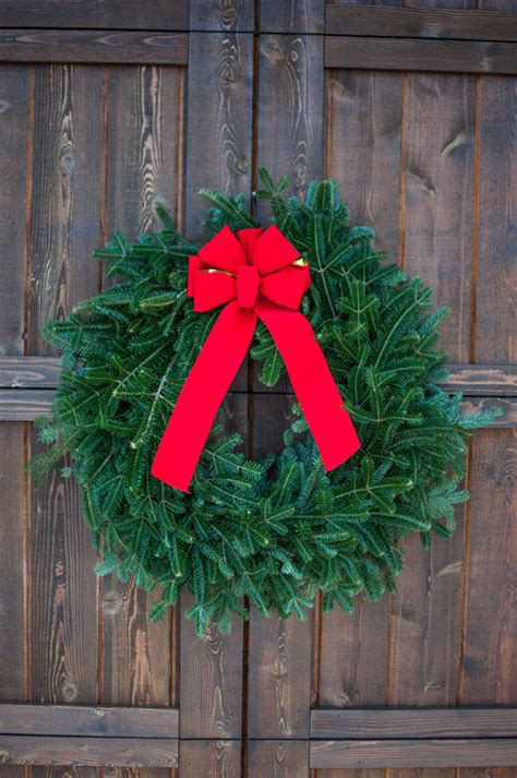 Christmas Wreath Delivery | App Evergreens - Appalachian Evergreens