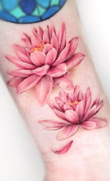 Share more than 77 japanese water lily tattoo latest - in.cdgdbentre