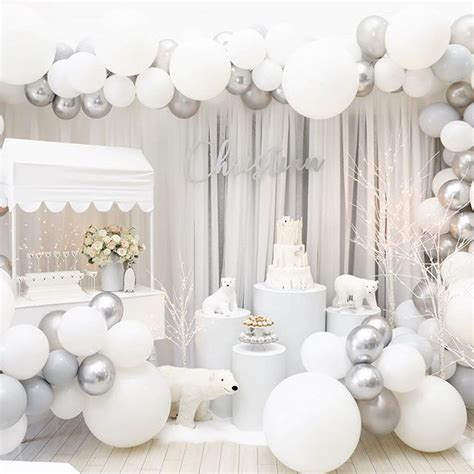 32 Awesome Winter Wonderland Party Decorations Ideas - MAGZHOUSE