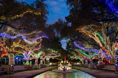 Christmas Lights Houston Neighborhoods 2021 – Best Christmas Lights 2021