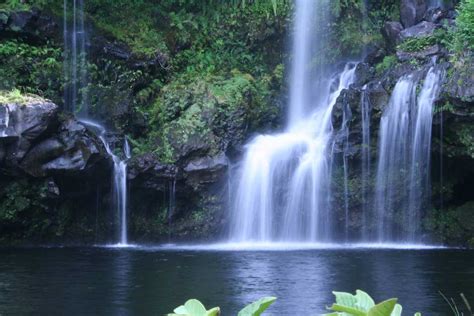 8 Waterfalls in Maui for a Refreshing Dip