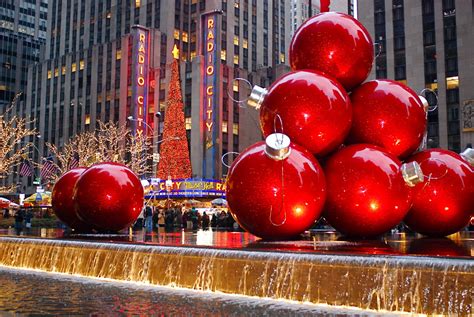 Giant Red Christmas Ornaments at 1251 Sixth Avenue, NYC | Flickr