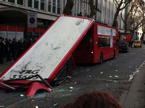 London bus crash pictures - Wales Online