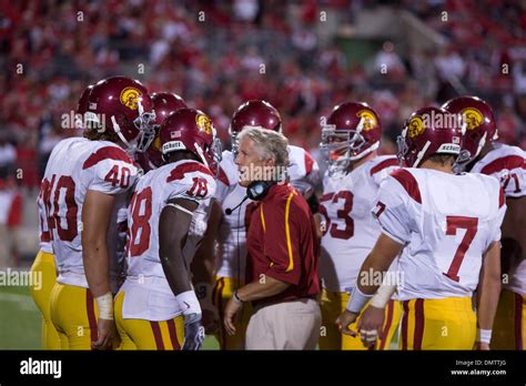 12 September 2009: USC Trojans Head Coach Pete Carroll talks to the ...