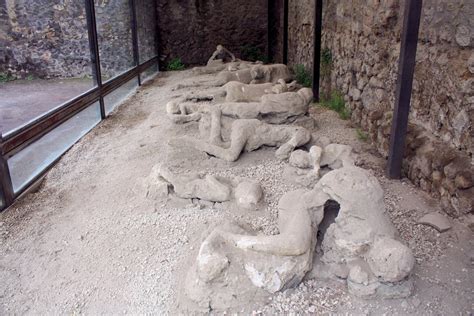 The Last Moments of Pompeii, 79 A.D. – Jaunting Jen