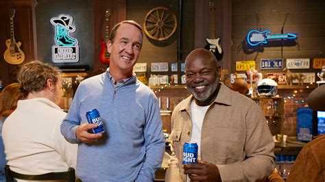 Emmitt Smith partners with Bud Light for new NFL campaign, talks why ...