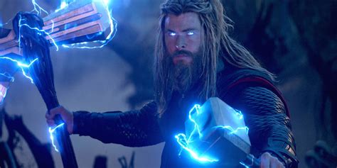 Thor: Why Anyone Can Lift Stormbreaker - But NOT Mjolnir