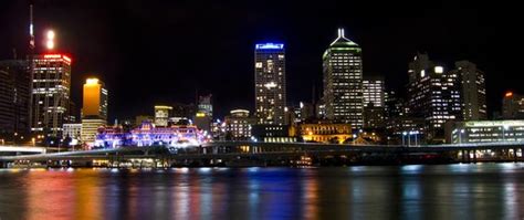 Brisbane City by night Free Stock Photo | FreeImages