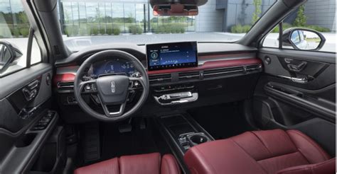 2023 Lincoln Corsair SUV refreshed with more tech and a hands-free driving system