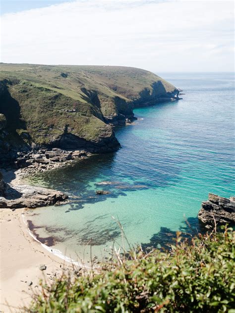 Finding Secret Beaches & Coves in Cornwall - The Cornish Life | Cornwall Lifestyle Blog ...