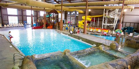 Hope Lake Lodge & Indoor Waterpark | Travelzoo